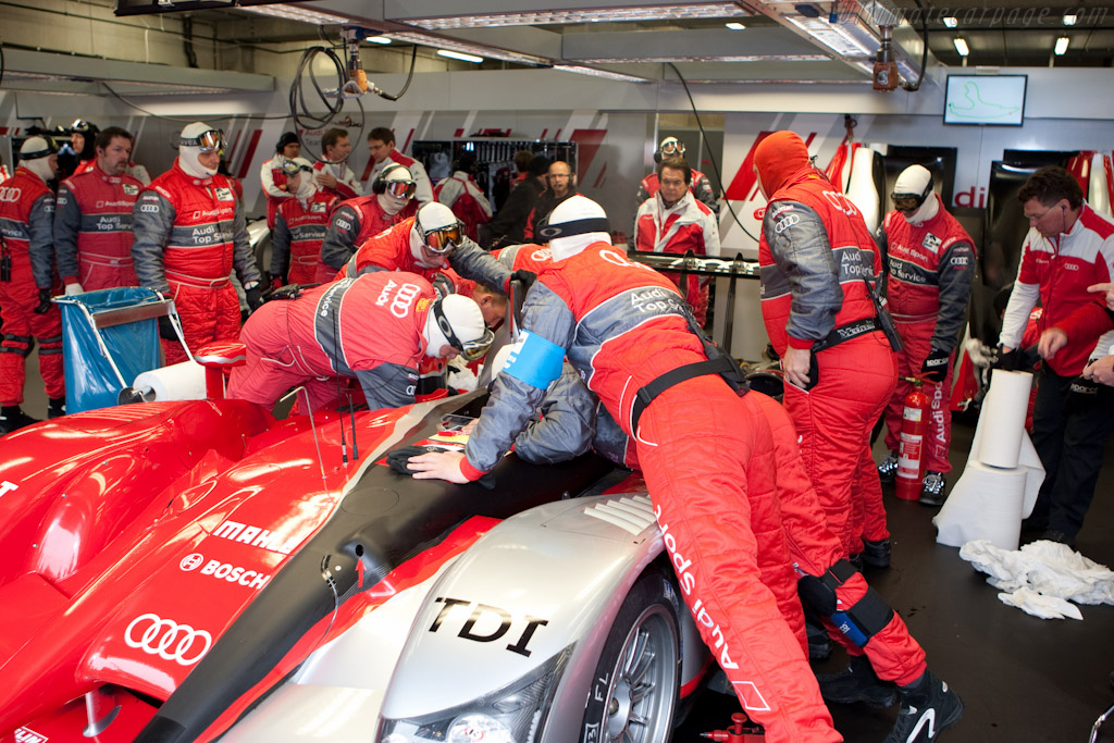 Fuel leak - Chassis: 203  - 2010 Le Mans Series Spa 1000 km