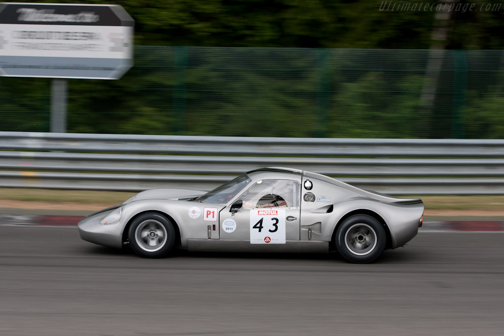 Chevron B8 - Chassis: CH-DBE-63  - 2011 Spa Classic
