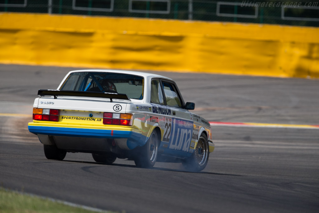 Volvo 240 Turbo - Chassis: 240A 403 - Driver: Andrew Beverley - 2015 Spa Classic