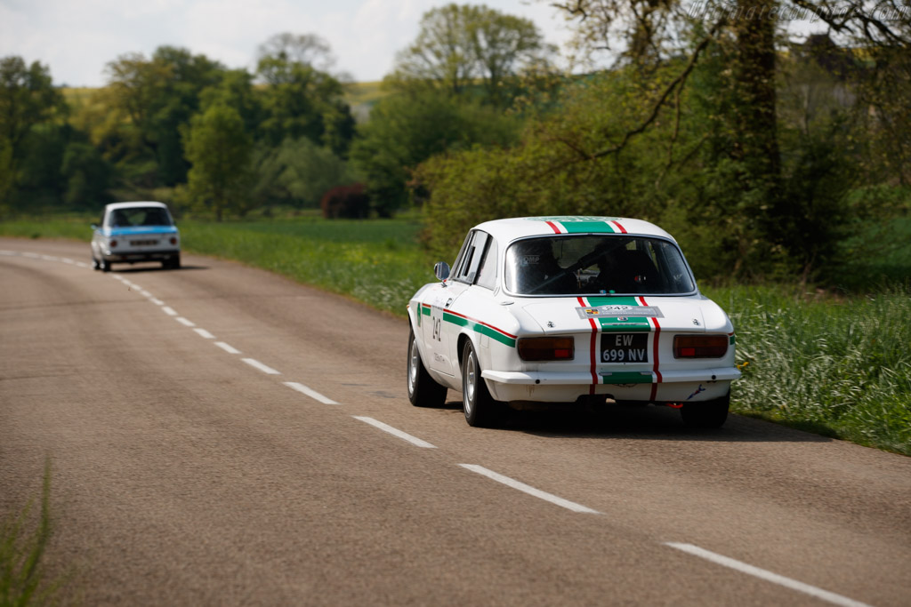 Alfa Romeo 2000 GTV  - Driver: Pierre Novikoff / Matthieu Lamoure - 2018 Tour Auto