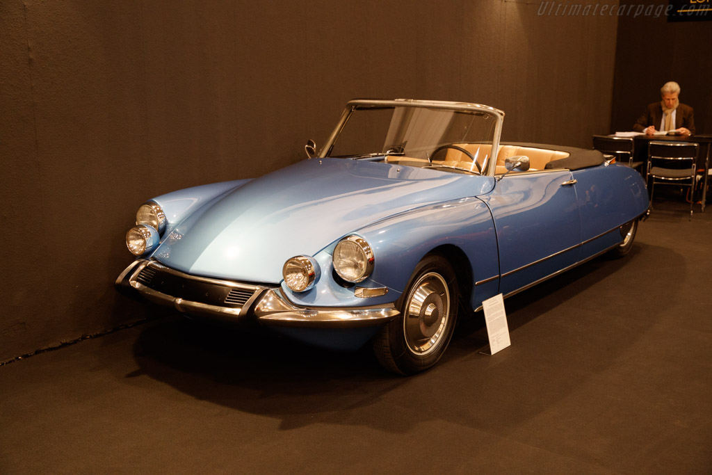 Citroën DS 19 Cabriolet - Chassis: 4294050 - Entrant: Lukas Hüni - 2019 Techno Classica
