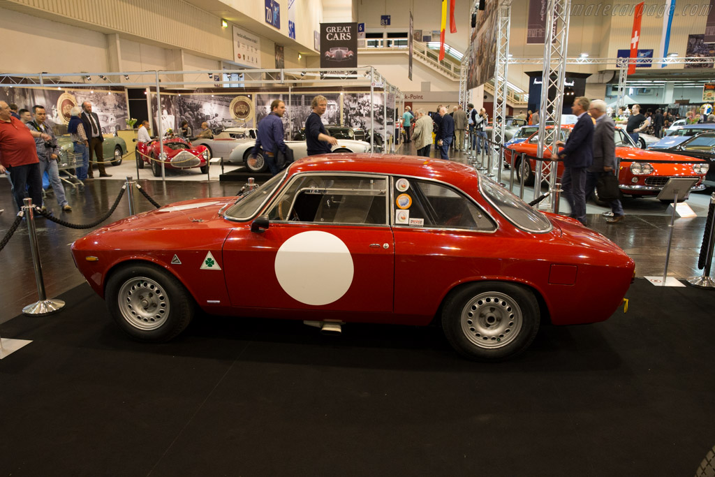 Alfa Romeo Giulia GTA Corsa - Chassis: AR752540 - Entrant: Strada e Corsa - 2015 Techno Classica