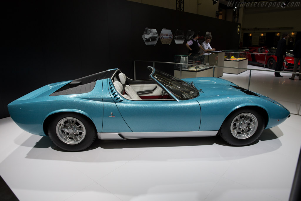 Lamborghini Miura Roadster - Chassis: 3498 - Entrant: Lamborghini - 2015 Techno Classica
