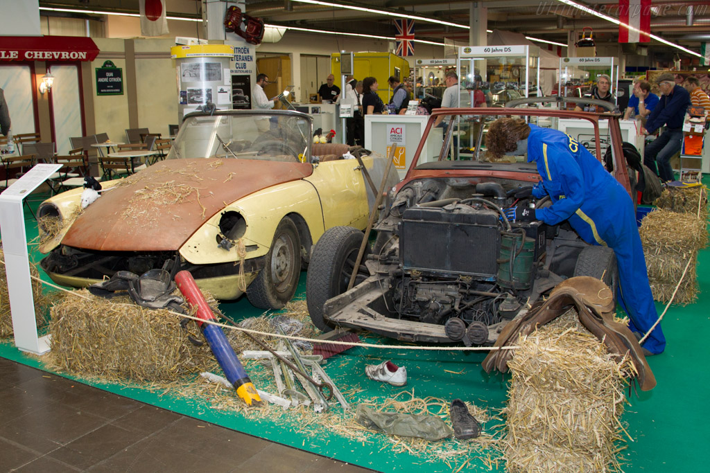 Welcome to the Techno Classica   - 2015 Techno Classica