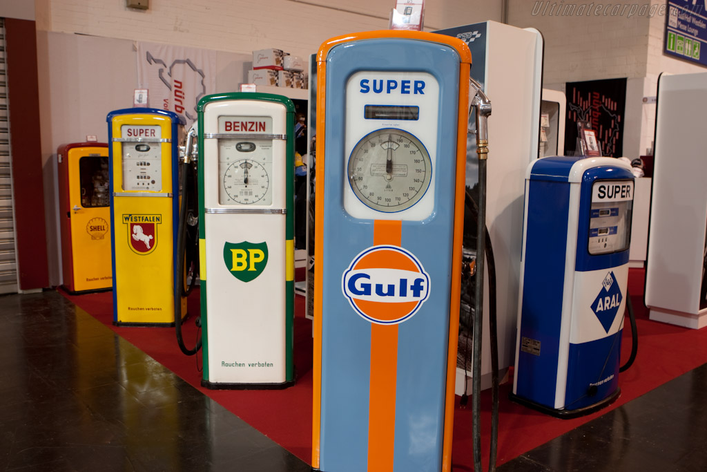 Welcome to the Techno Classica   - 2010 Techno Classica