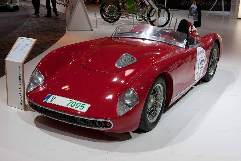 Skoda 1100   - 2011 Techno Classica