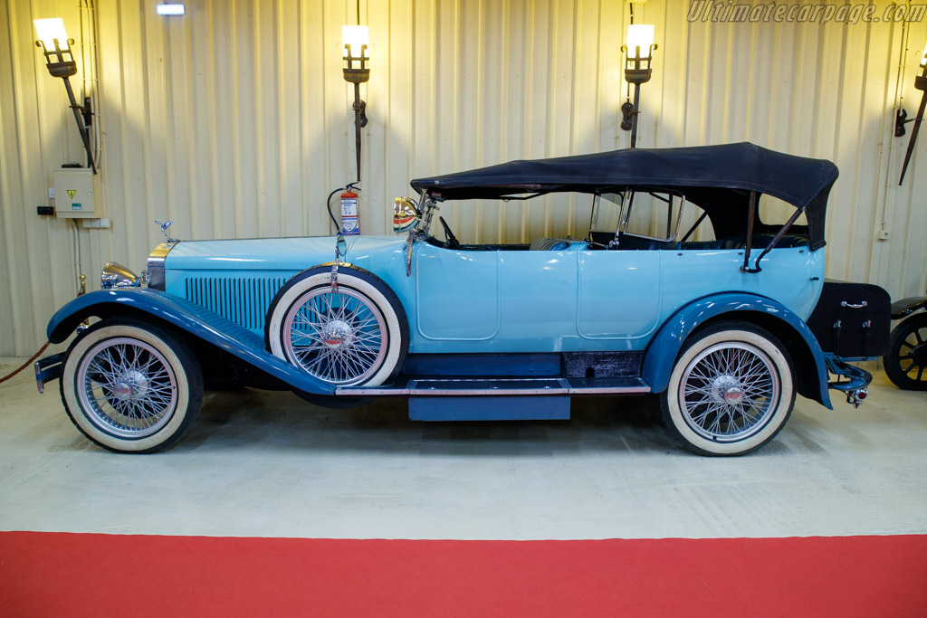 Isotta Fraschini 8A Cowley Coach   - Torre Loizaga Museum