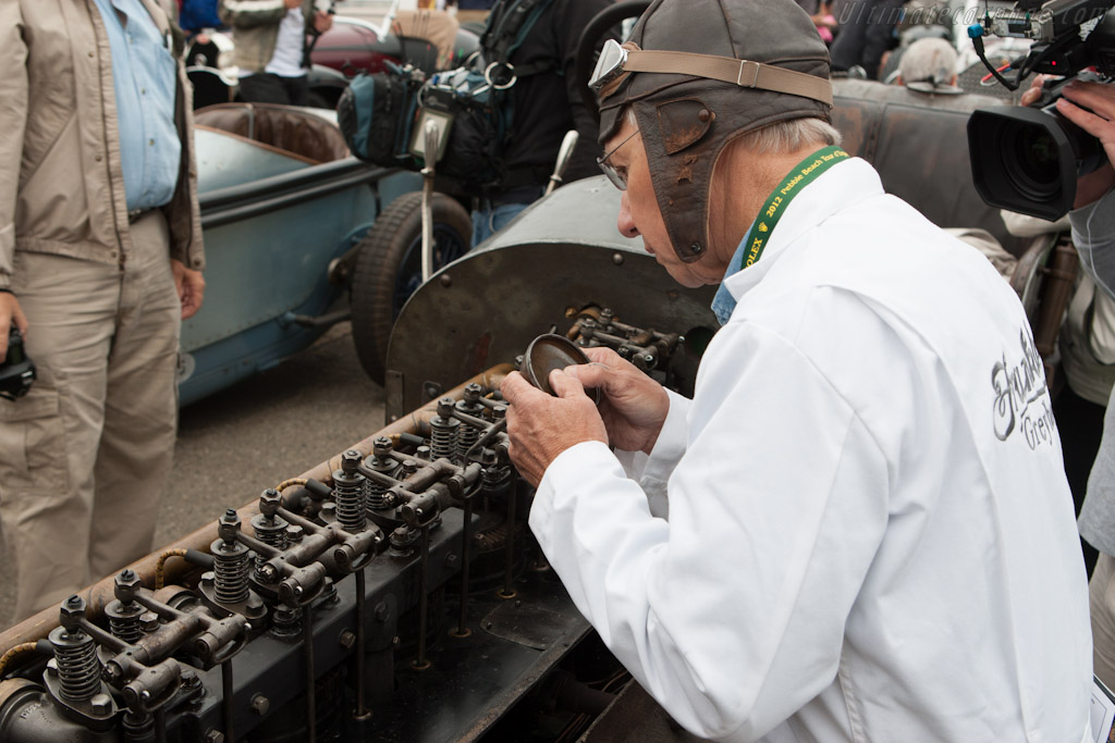 Oiling the rockers   - 2012 Pebble Beach Concours d'Elegance