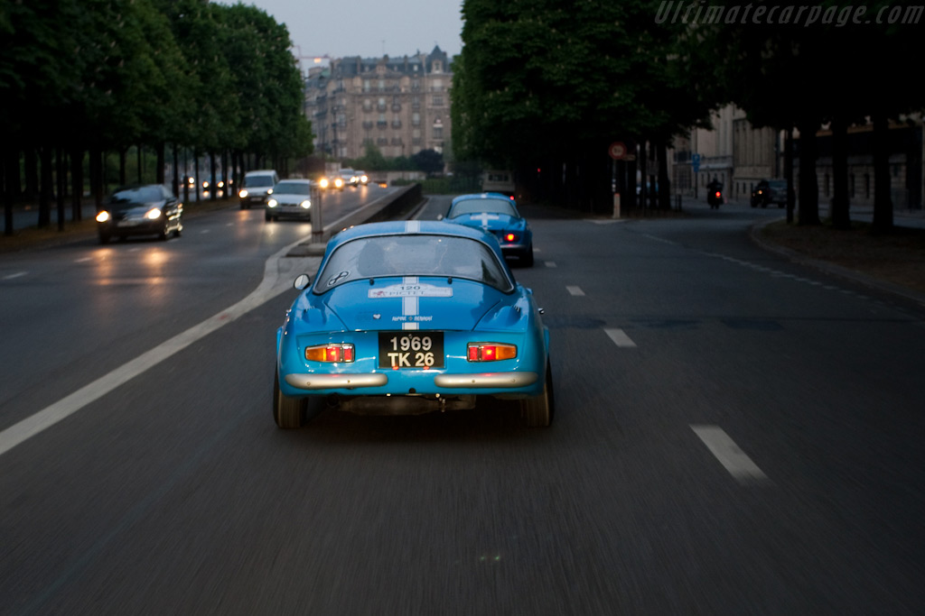 Alpines through Paris   - 2009 Tour Auto