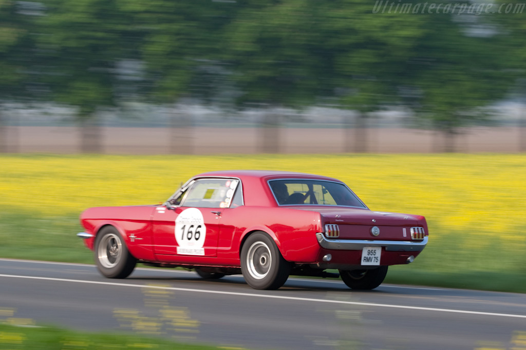 Ford Mustang   - 2009 Tour Auto