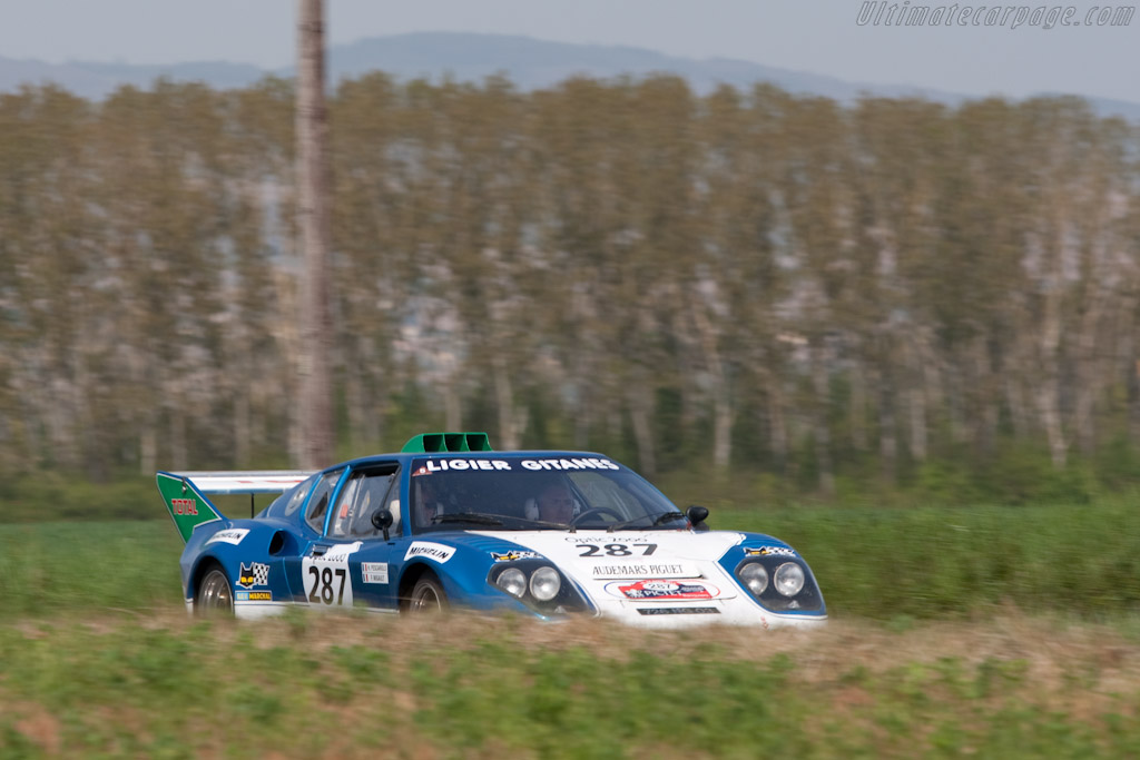 Ligier JS2 Cosworth - Chassis: 2379 72 03  - 2010 Tour Auto