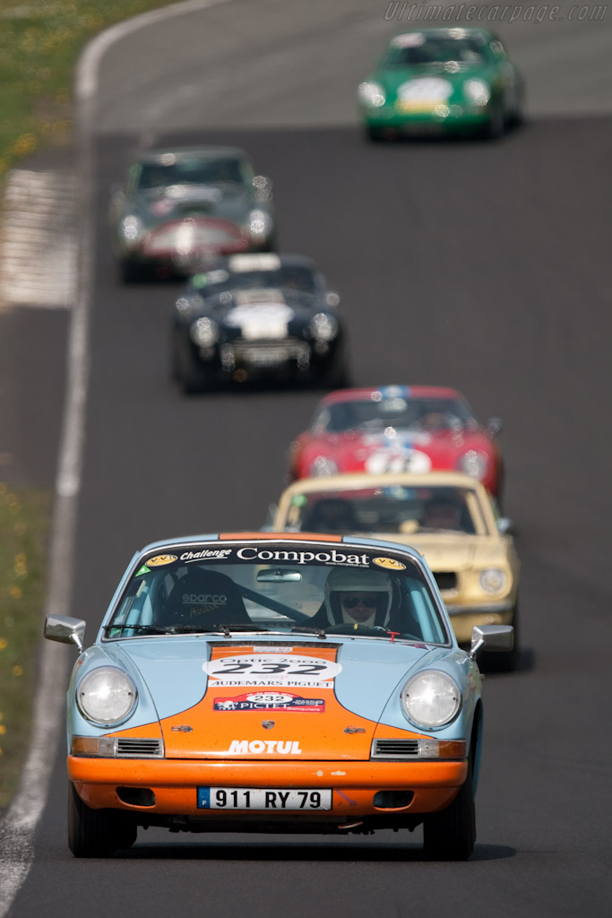Porsche 911   - 2010 Tour Auto