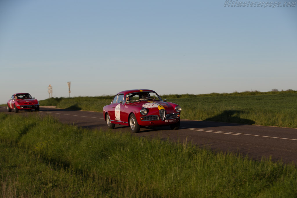 Alfa Romeo Giulietta Sprint Veloce - Chassis: 1493-08790 - Driver: Georges Asperti-Boursin / Dominique Asperti-Boursin - 2015 Tour Auto