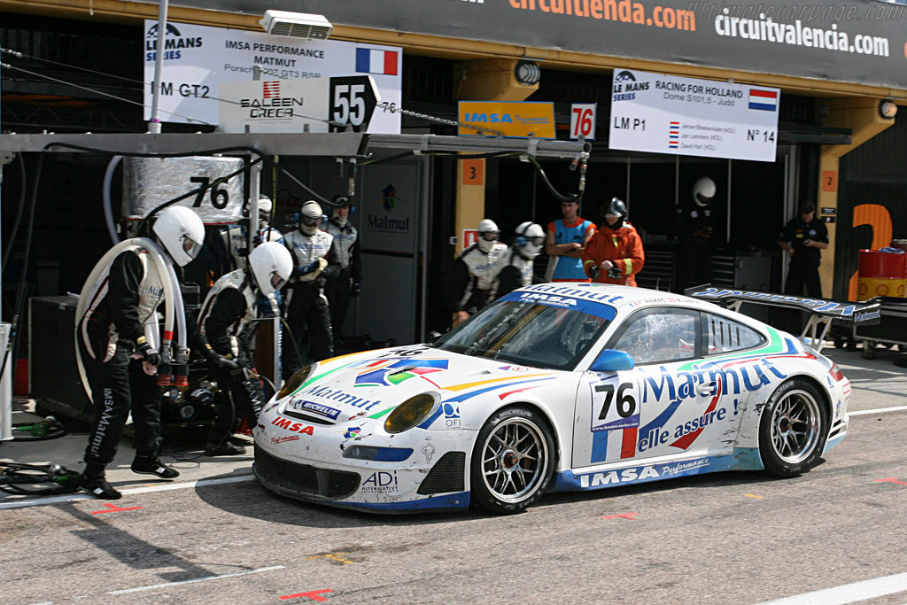 Incoming - Chassis: WP0ZZZ99Z7S799928 - Entrant: IMSA Performance Matmut - 2007 Le Mans Series Valencia 1000 km