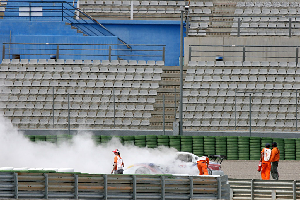 Smoking Debut - Chassis: EGTLM 009 - Entrant: Chad Peninsula Panoz - 2007 Le Mans Series Valencia 1000 km