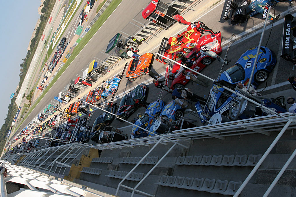 Welcome to Valencia - Chassis: WP0ZZZ99Z7S799937 - Entrant: Team Felbermayr-Proton - 2007 Le Mans Series Valencia 1000 km