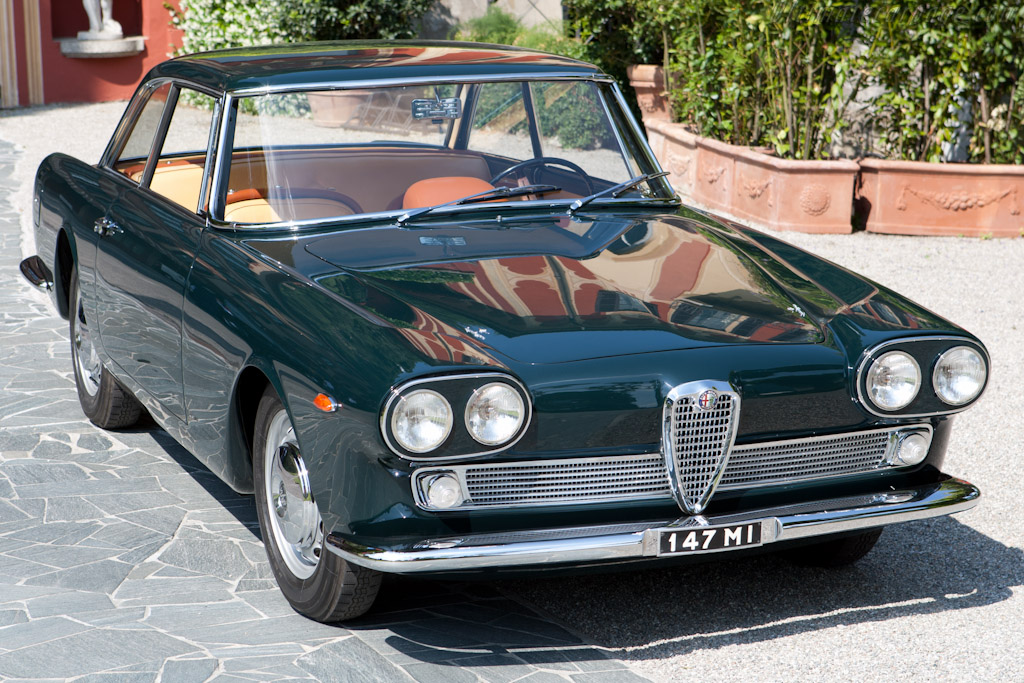 Alfa Romeo 2000 Touring Praho - Chassis: AR10205-00001 - Entrant: Lopresto Collection - 2011 Concorso d'Eleganza Villa d'Este