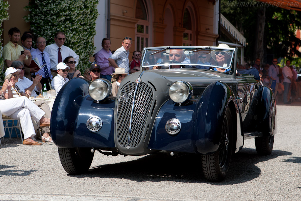 Alfa Romeo 8C 2300 Pinin Farina Cabriolet - Chassis: 2211075  - 2011 Concorso d'Eleganza Villa d'Este