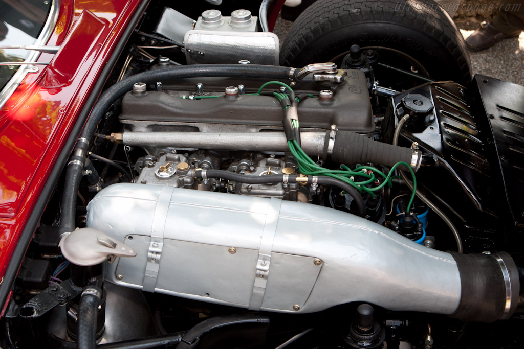 Alfa Romeo TZ2 - Chassis: AR750117  - 2011 Concorso d'Eleganza Villa d'Este