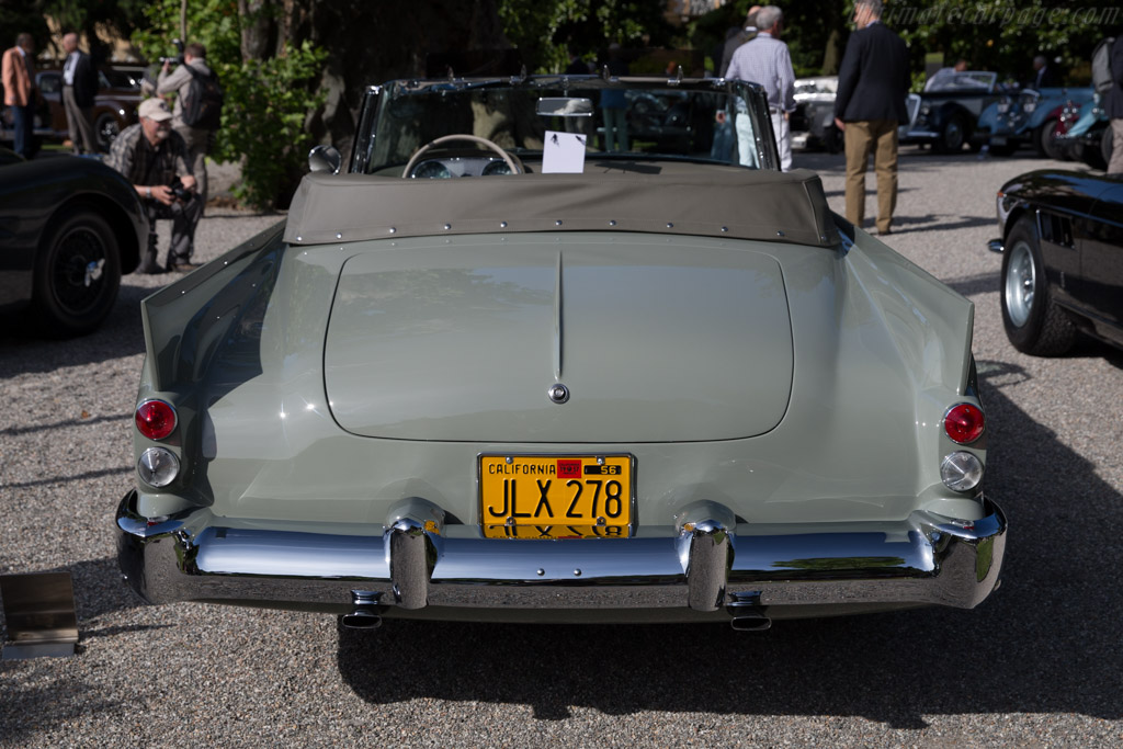 Dual-Ghia Convertible - Chassis: 119 - Entrant: Arnold Stevens - 2016 Concorso d'Eleganza Villa d'Este