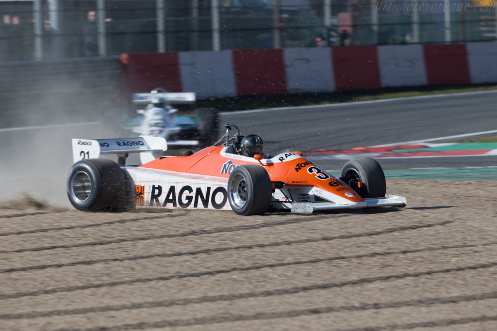 Arrows A4 Cosworth - Chassis: A4-4 - Driver: Steve Hartley - 2016 Zolder Masters Festival