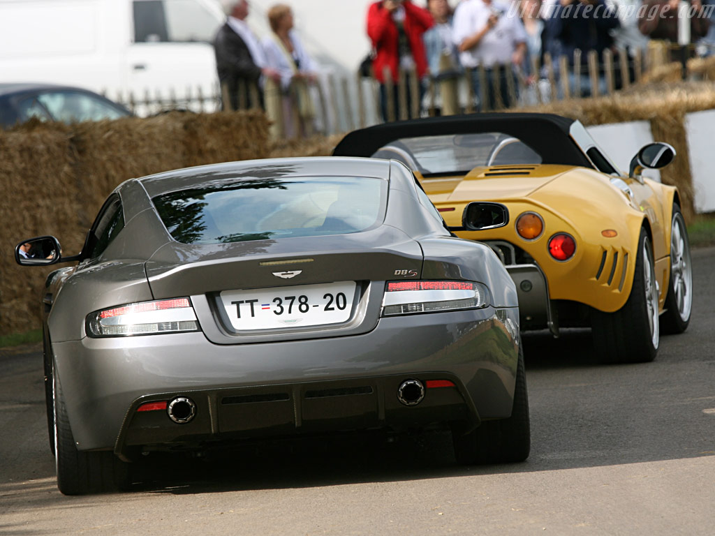 Aston-Martin-DBS-V12_6.jpg