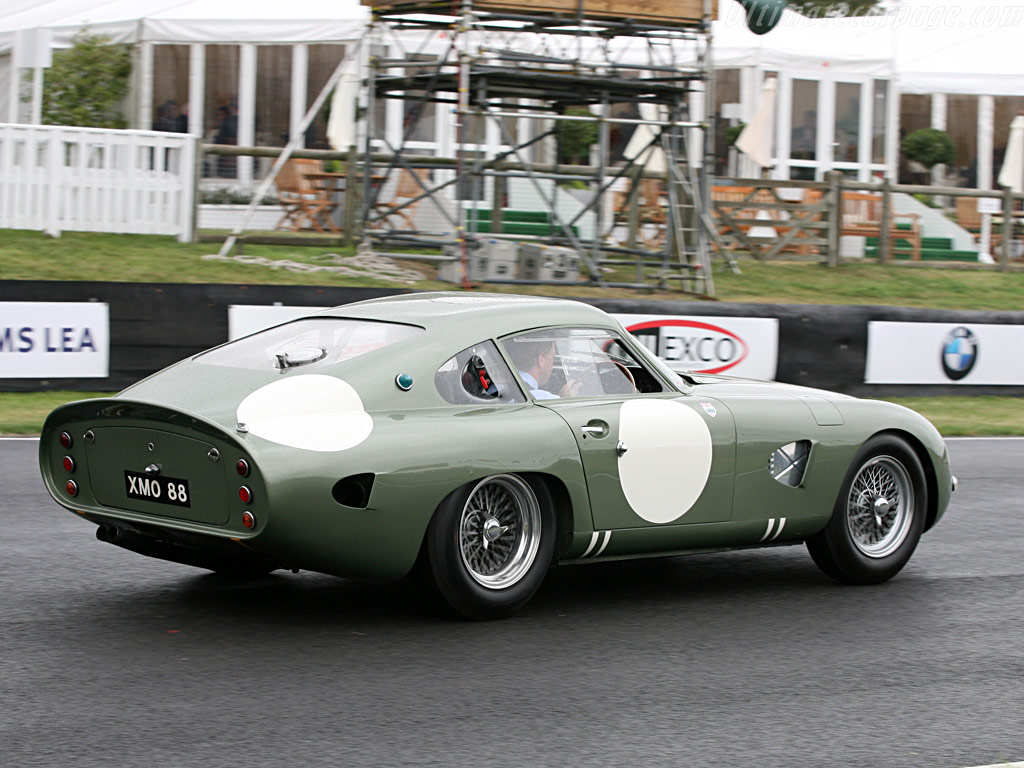 Aston martin dp215