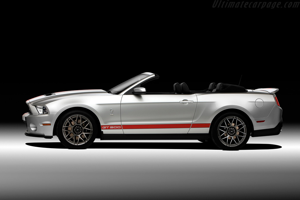 Ford shelby gt500 convertible 2011