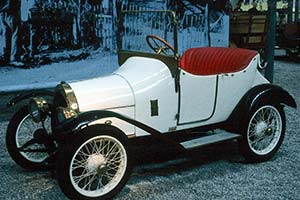 Click here to open the Bugatti Type 13 Torpedo gallery