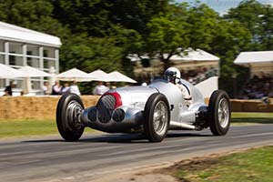 Click here to open the Mercedes-Benz W125  gallery