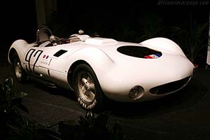 Click here to open the Chaparral 1 Chevrolet  gallery