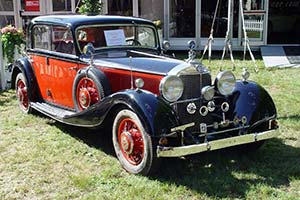 Click here to open the Mercedes-Benz 380 K Four Door Saloon  gallery