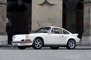 Click here to open the Porsche 911 Carrera RS 2.7 Touring  gallery