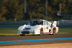 Click here to open the Porsche 935/77 'Works' gallery