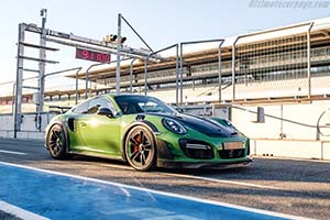 Click here to open the Techart GTstreet RS gallery