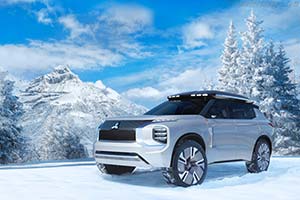 Click here to open the Mitsubishi Engelberg Tourer Concept gallery