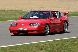 Click here to open the Renault-Alpine GTA V6 Turbo gallery