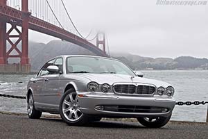 Click here to open the Jaguar XJ8 L gallery