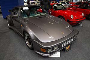 Click here to open the Porsche 911 Turbo 3.3 gallery