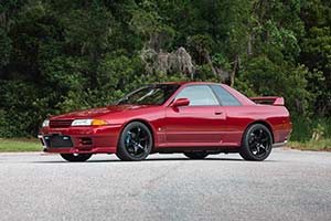 Click here to open the Nissan Skyline GT-R  gallery