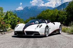 Click here to open the Pagani Huayra Roadster  gallery
