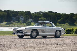 Click here to open the Mercedes-Benz 300 SL Roadster  gallery