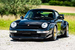 Click here to open the Porsche 911 GT2  gallery