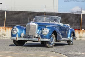 Click here to open the Mercedes-Benz 300 S Roadster  gallery