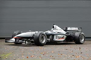 Click here to open the McLaren MP4-16 Mercedes  gallery