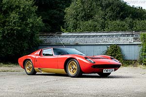 Click here to open the Lamborghini Miura P400 S  gallery