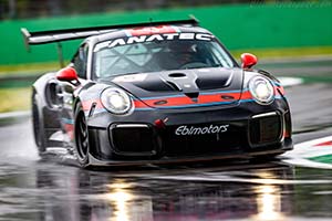 Click here to open the Porsche 911 GT2 RS Clubsport Evo gallery