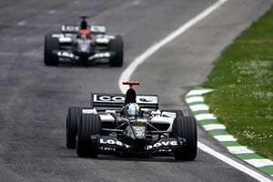 Click here to open the Minardi PS05 Cosworth gallery