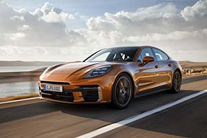 Click here to open the Porsche Panamera Turbo E-Hybrid gallery