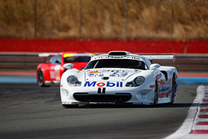 Click here to open the Porsche 911 GT1 Evolution  gallery